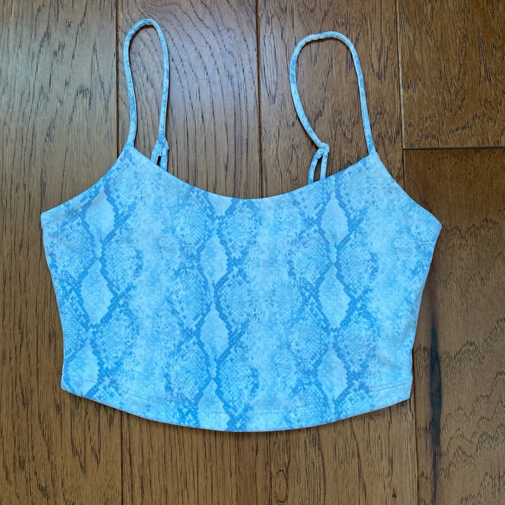 forever 21 blue snake skin tank top